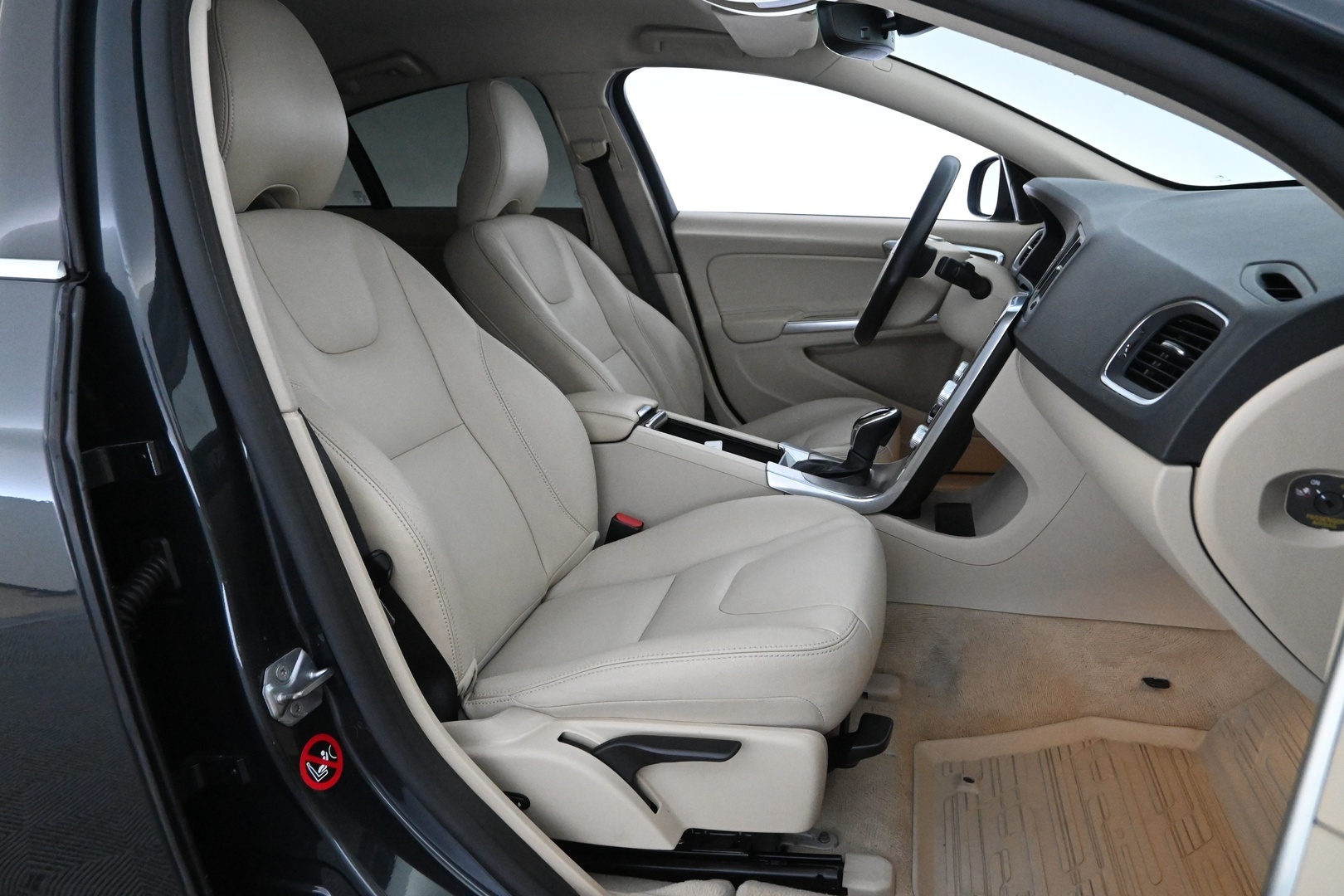 VOLVO S60 2016