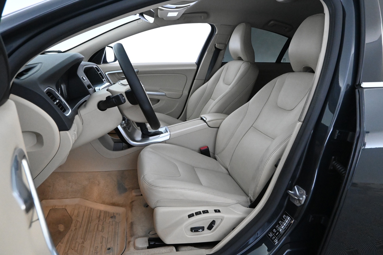 VOLVO S60 2016