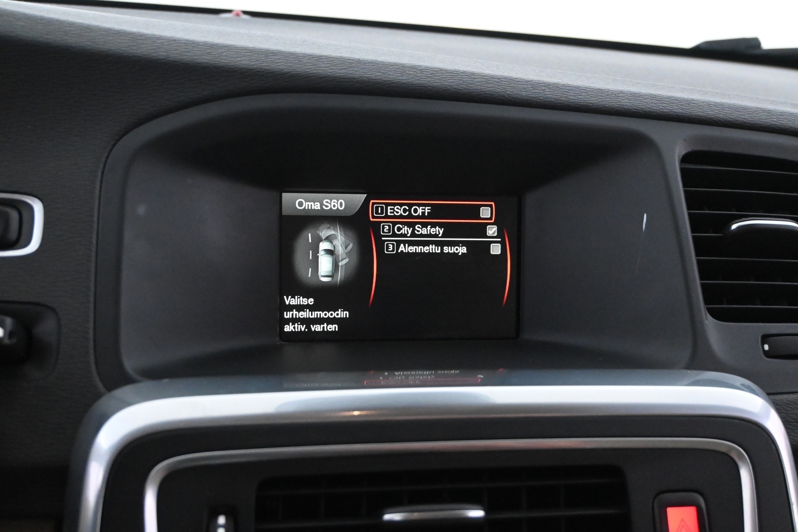 VOLVO S60 2016