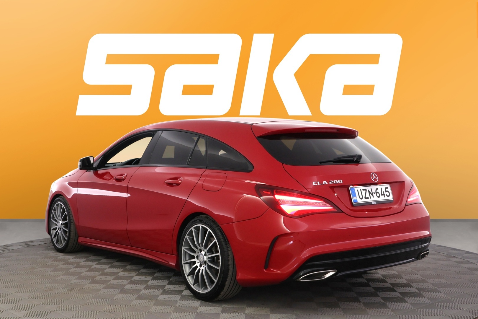 MERCEDES-BENZ CLA 2016