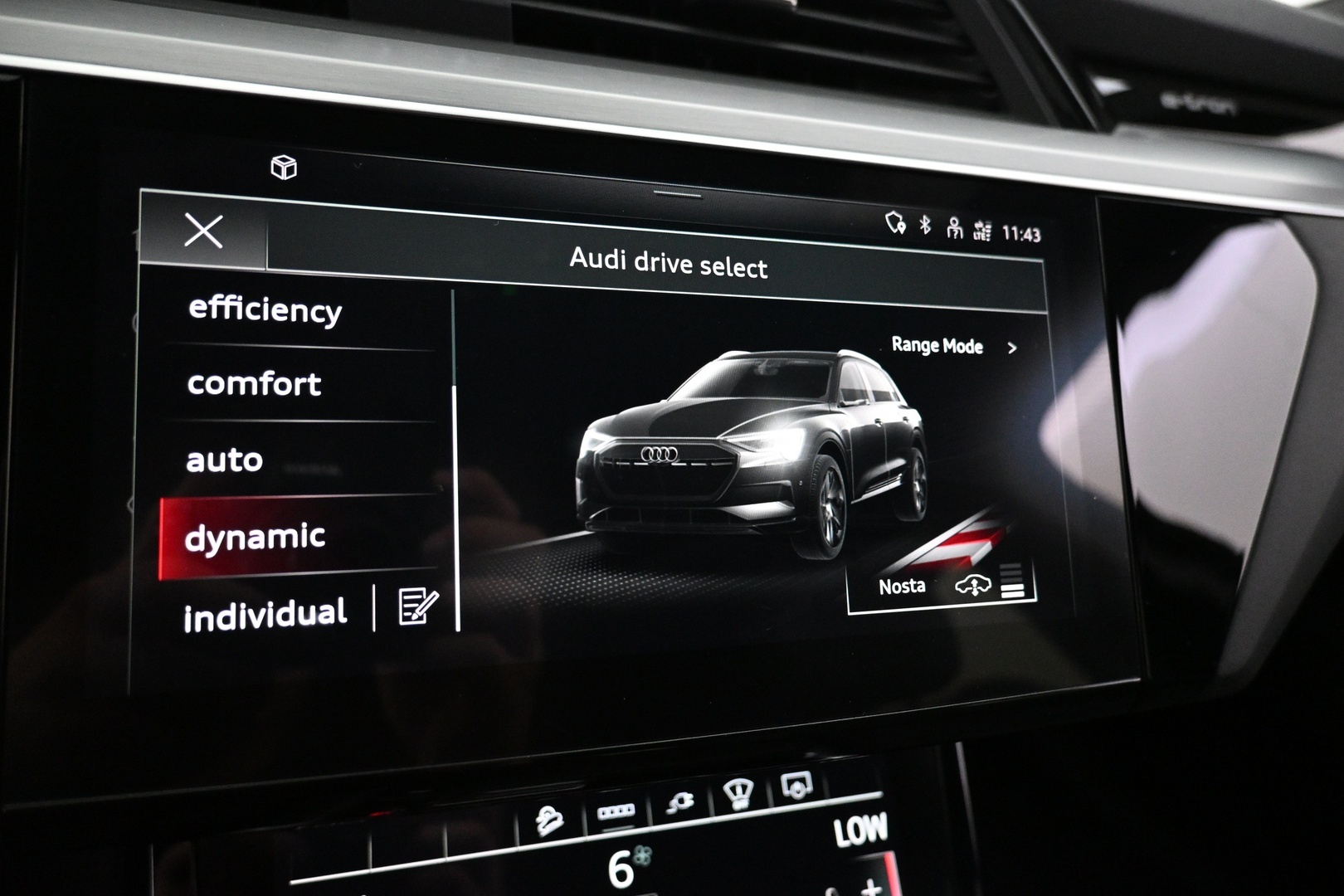 AUDI e-tron 2023