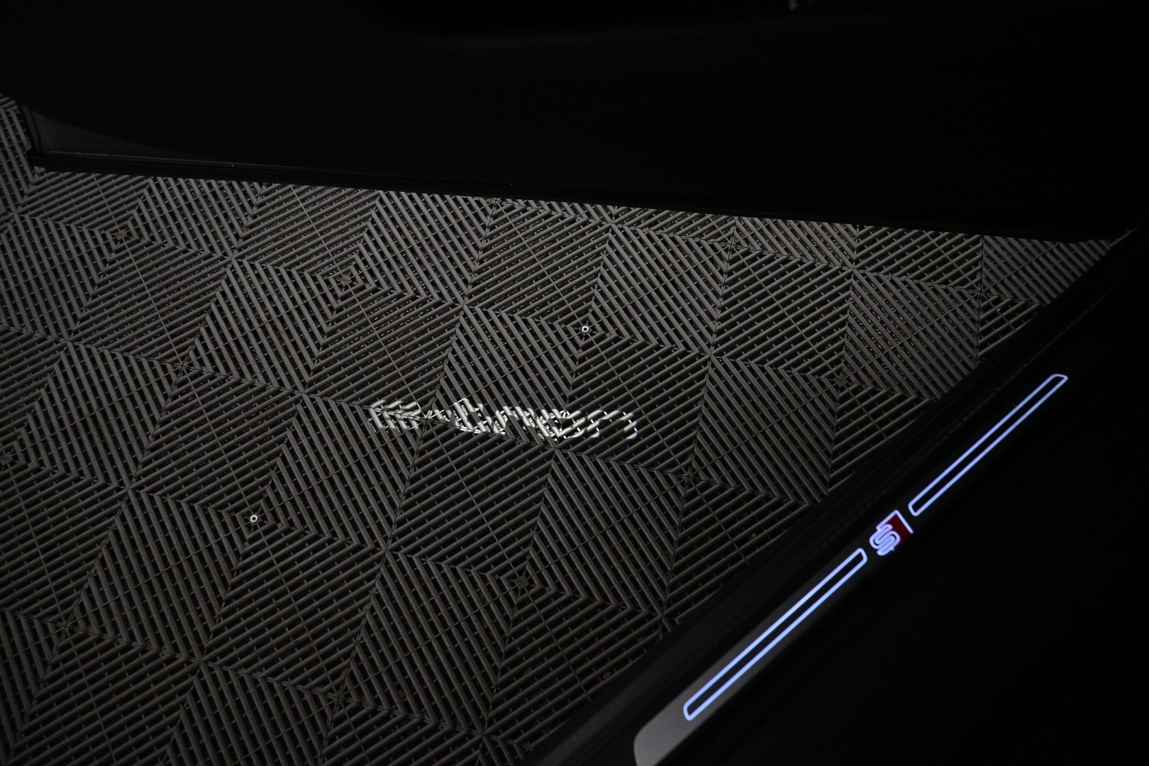 AUDI e-tron 2023