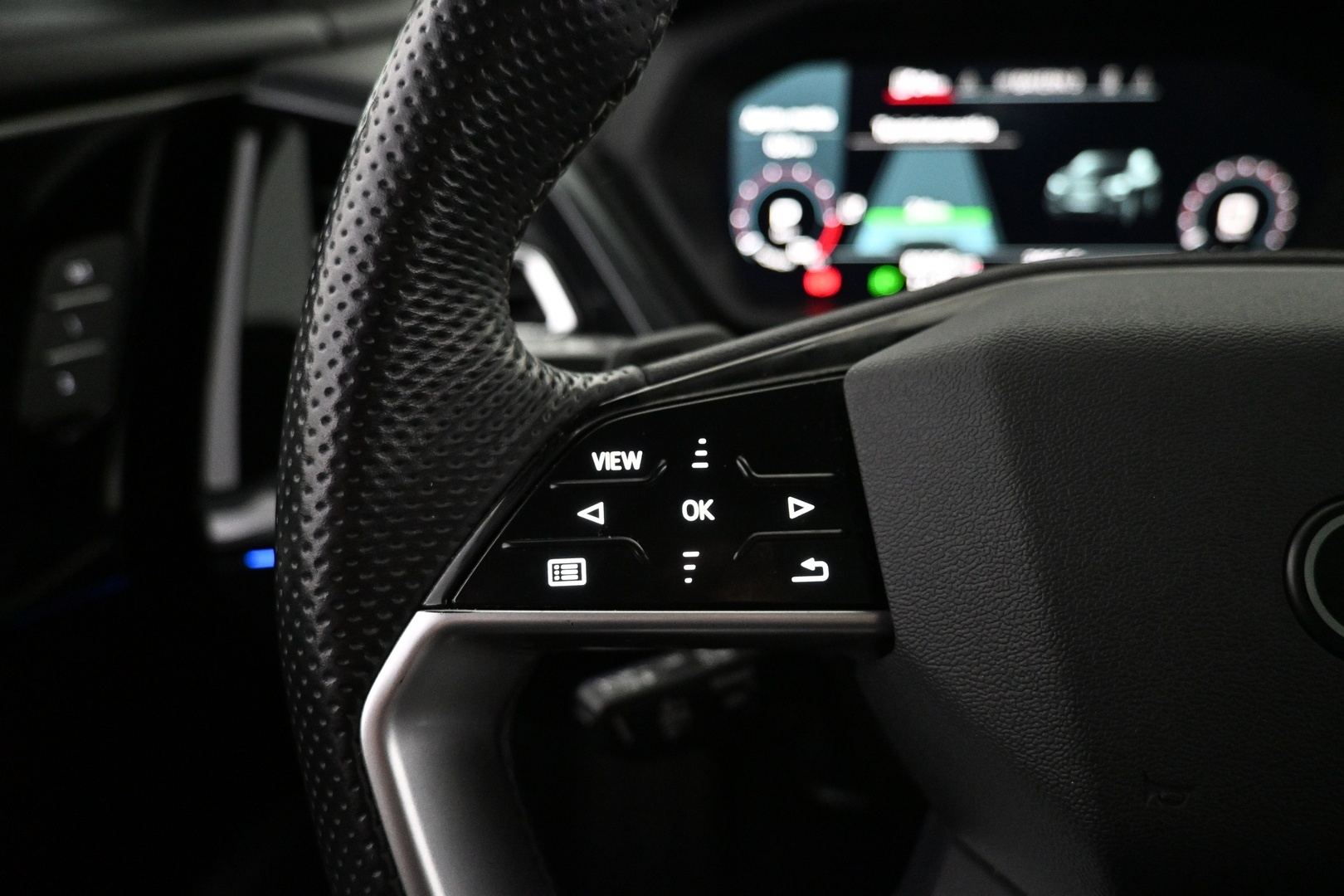AUDI Q4 e-tron 2023