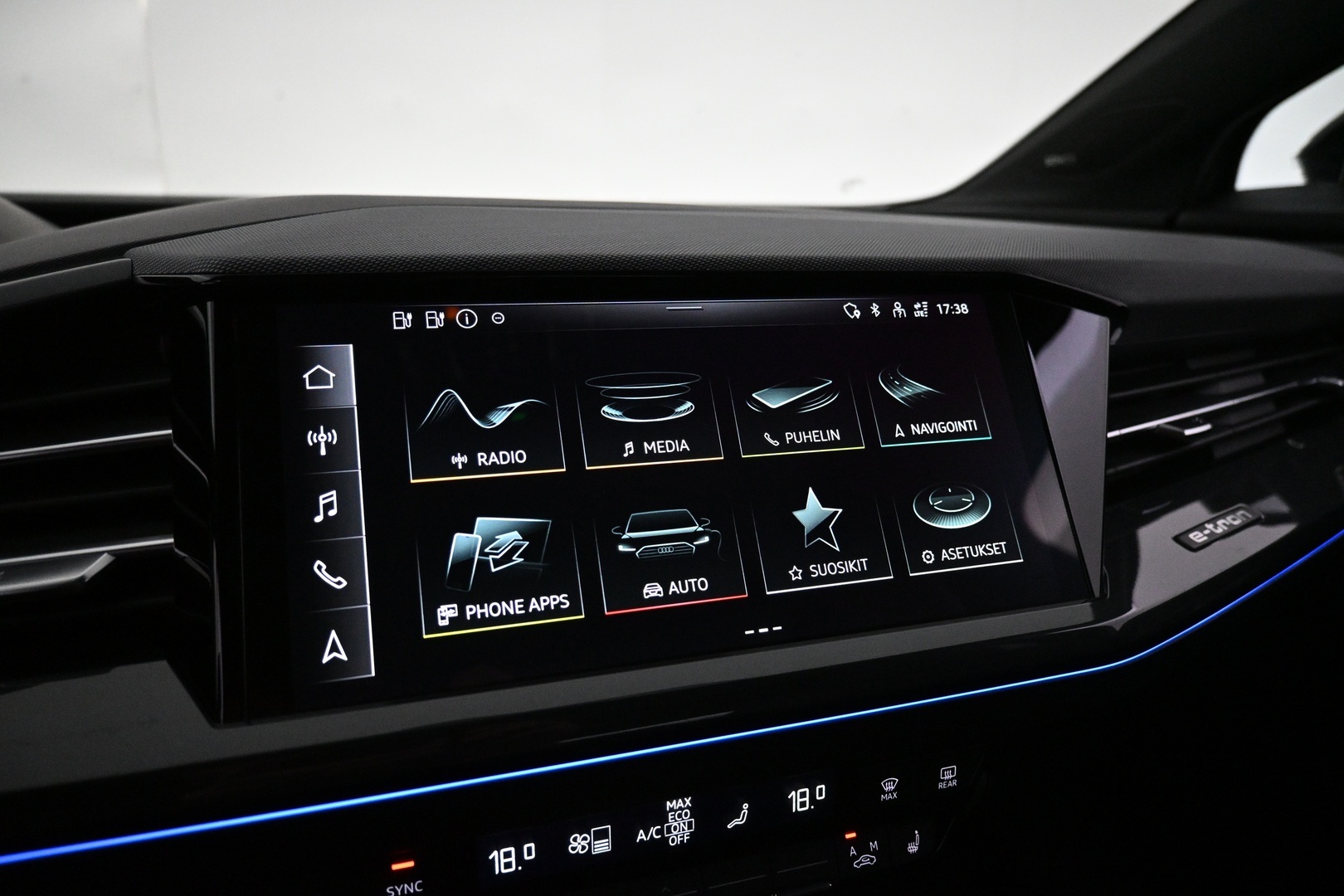 AUDI Q4 e-tron 2023