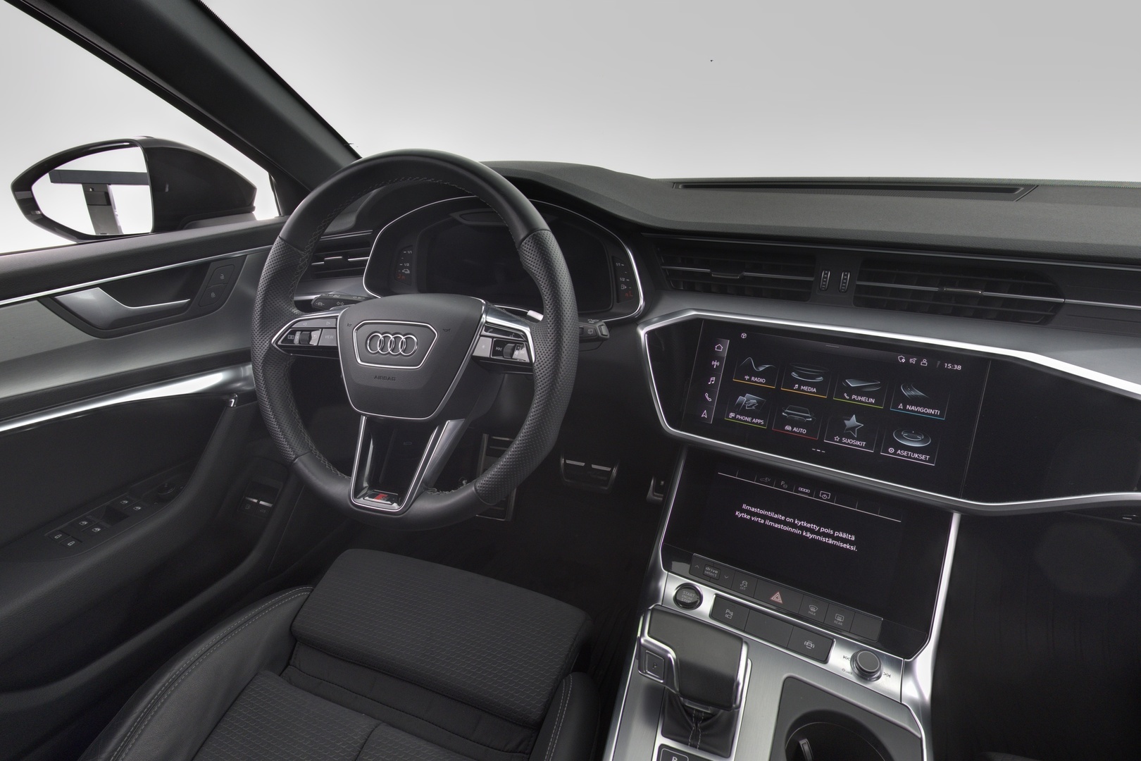 AUDI A6 2023