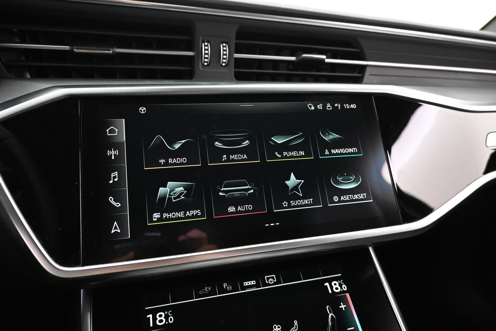 AUDI A6 2023