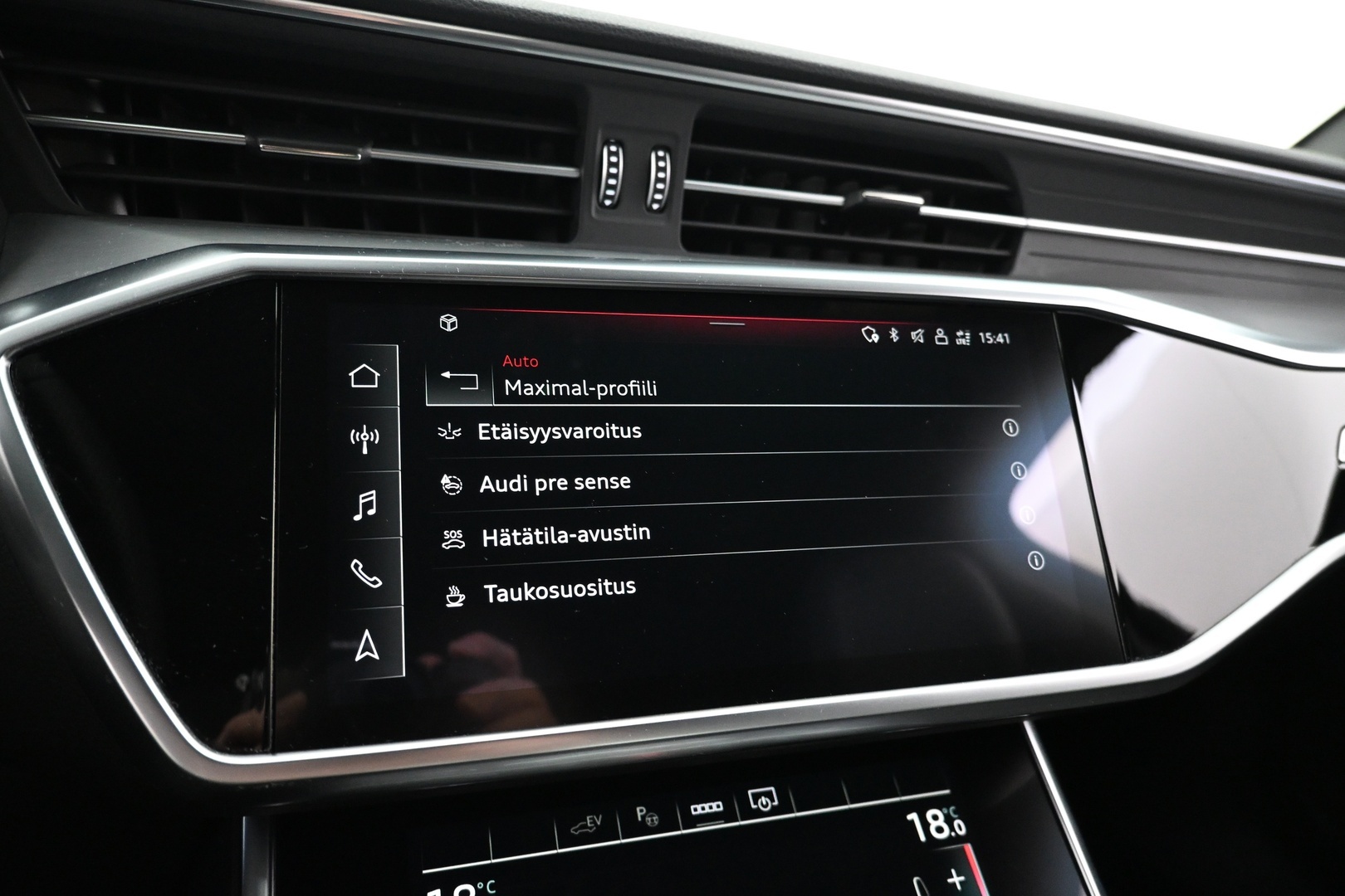 AUDI A6 2023