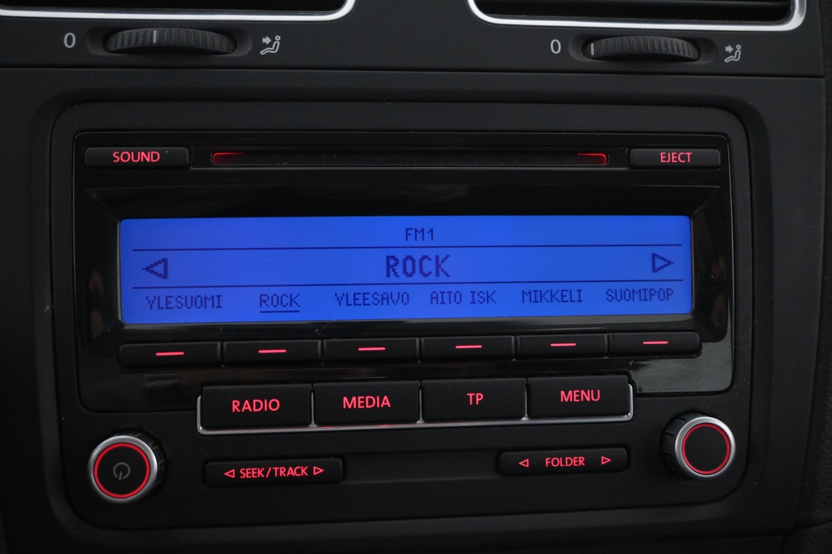 VOLKSWAGEN Golf 2010