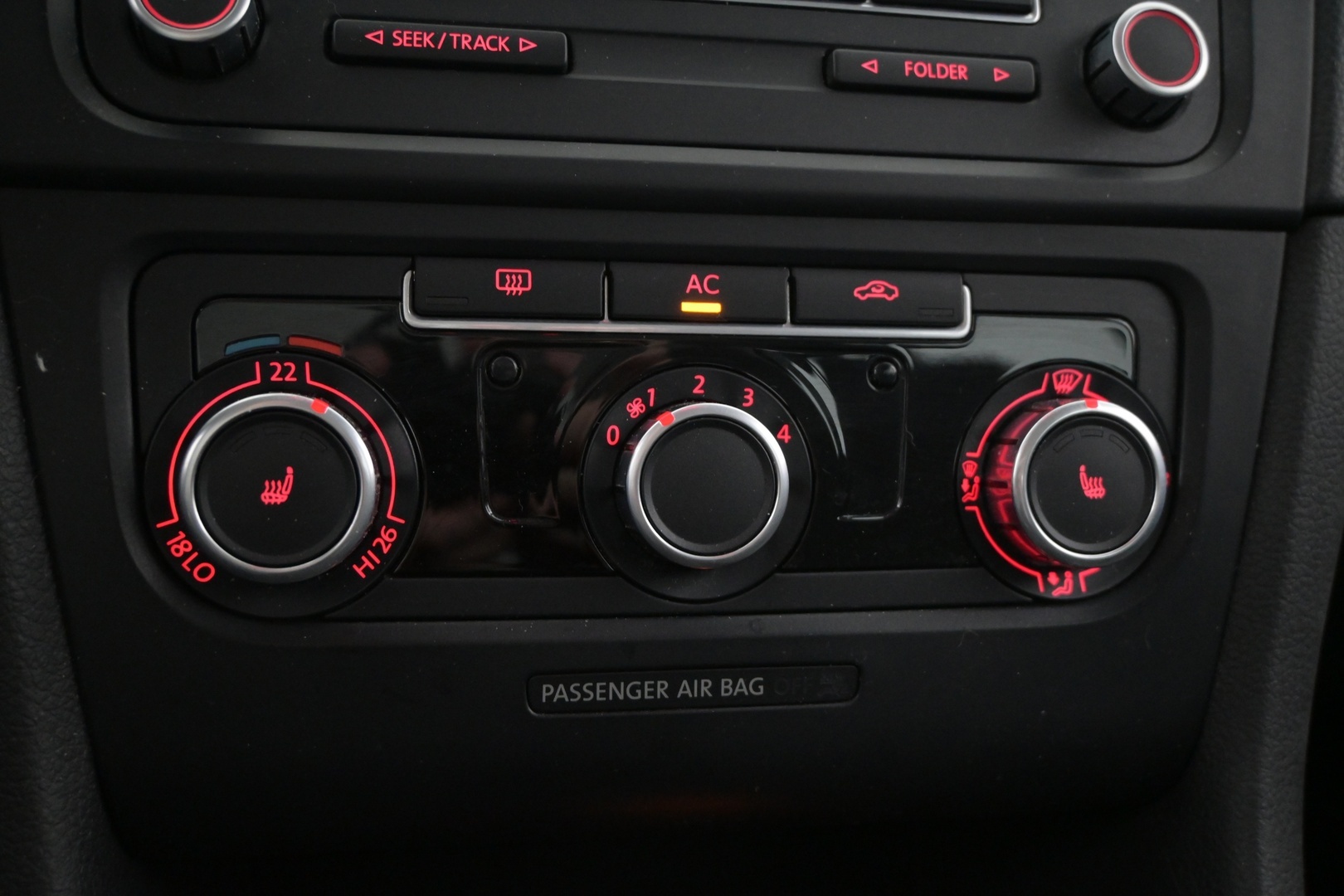 VOLKSWAGEN Golf 2010