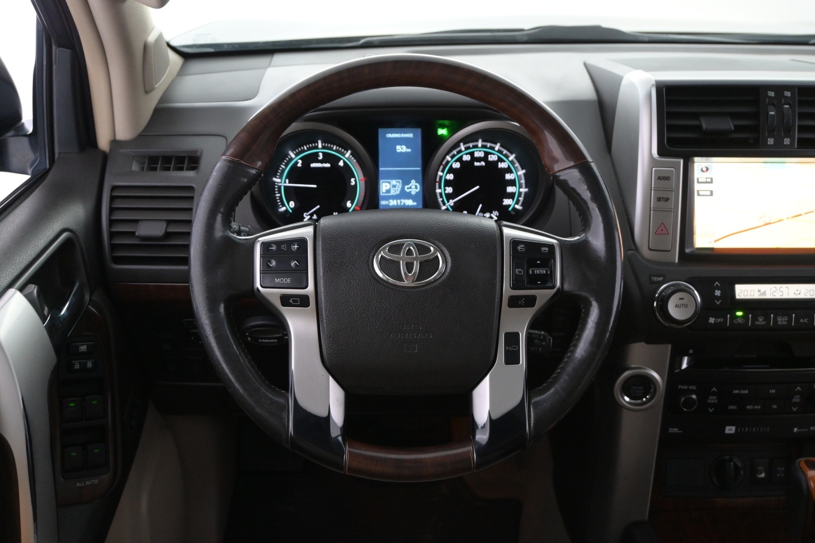 TOYOTA Land Cruiser 2010