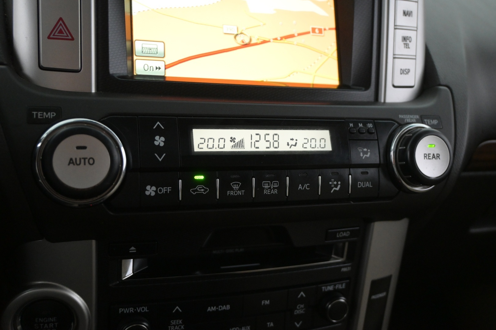 TOYOTA Land Cruiser 2010