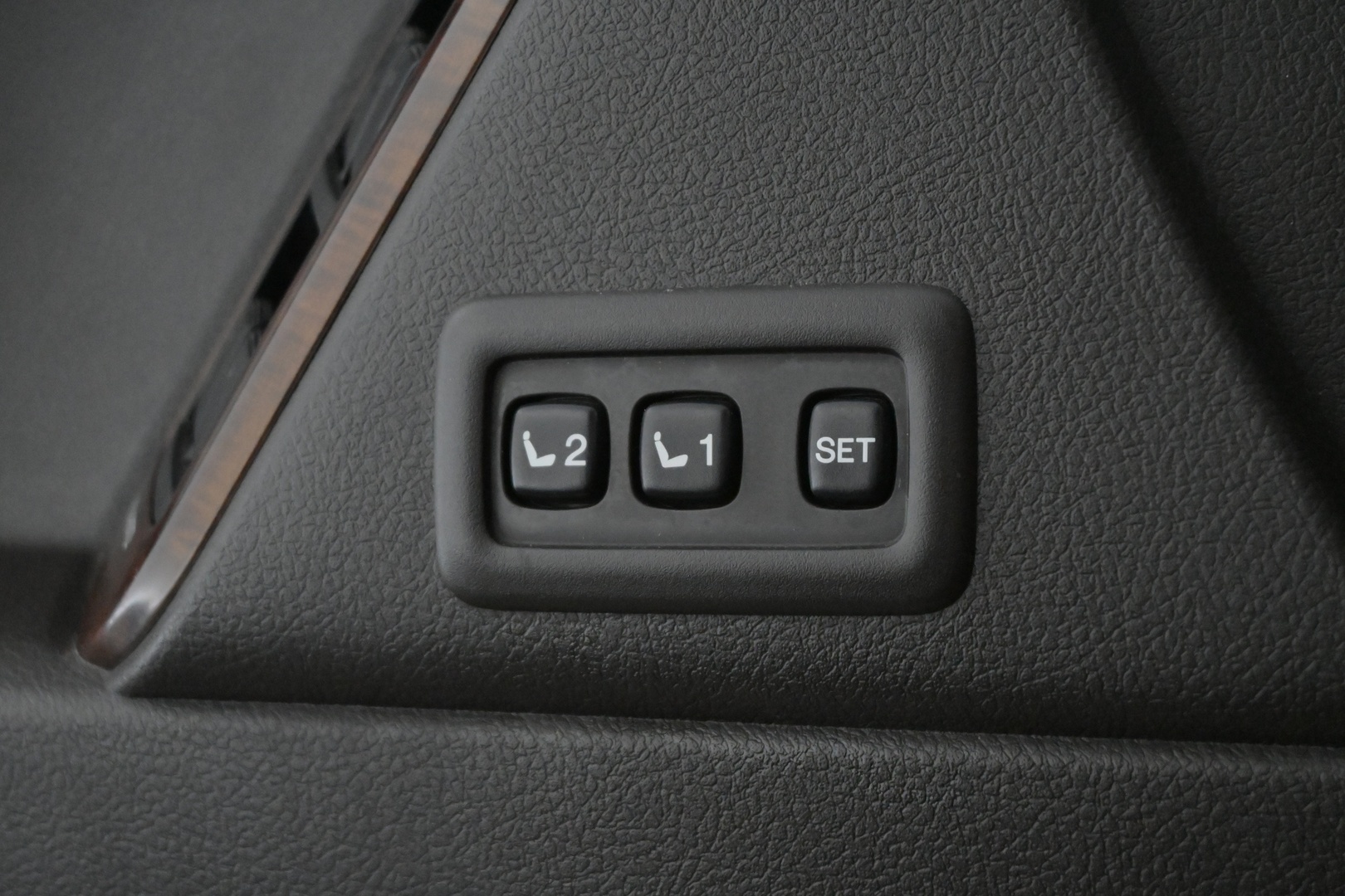 TOYOTA Land Cruiser 2010