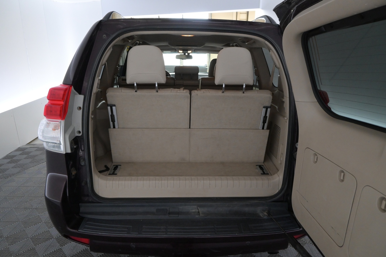 TOYOTA Land Cruiser 2010