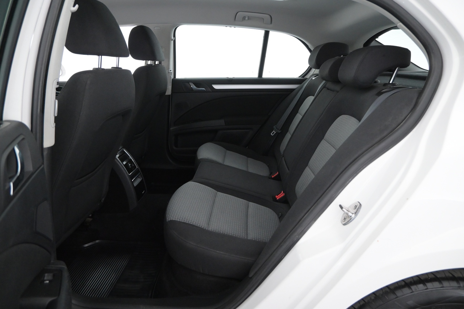 SKODA Superb 2011