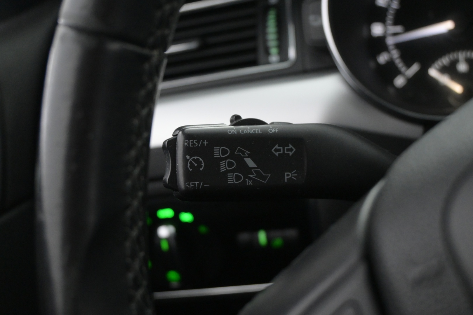 SKODA Superb 2011