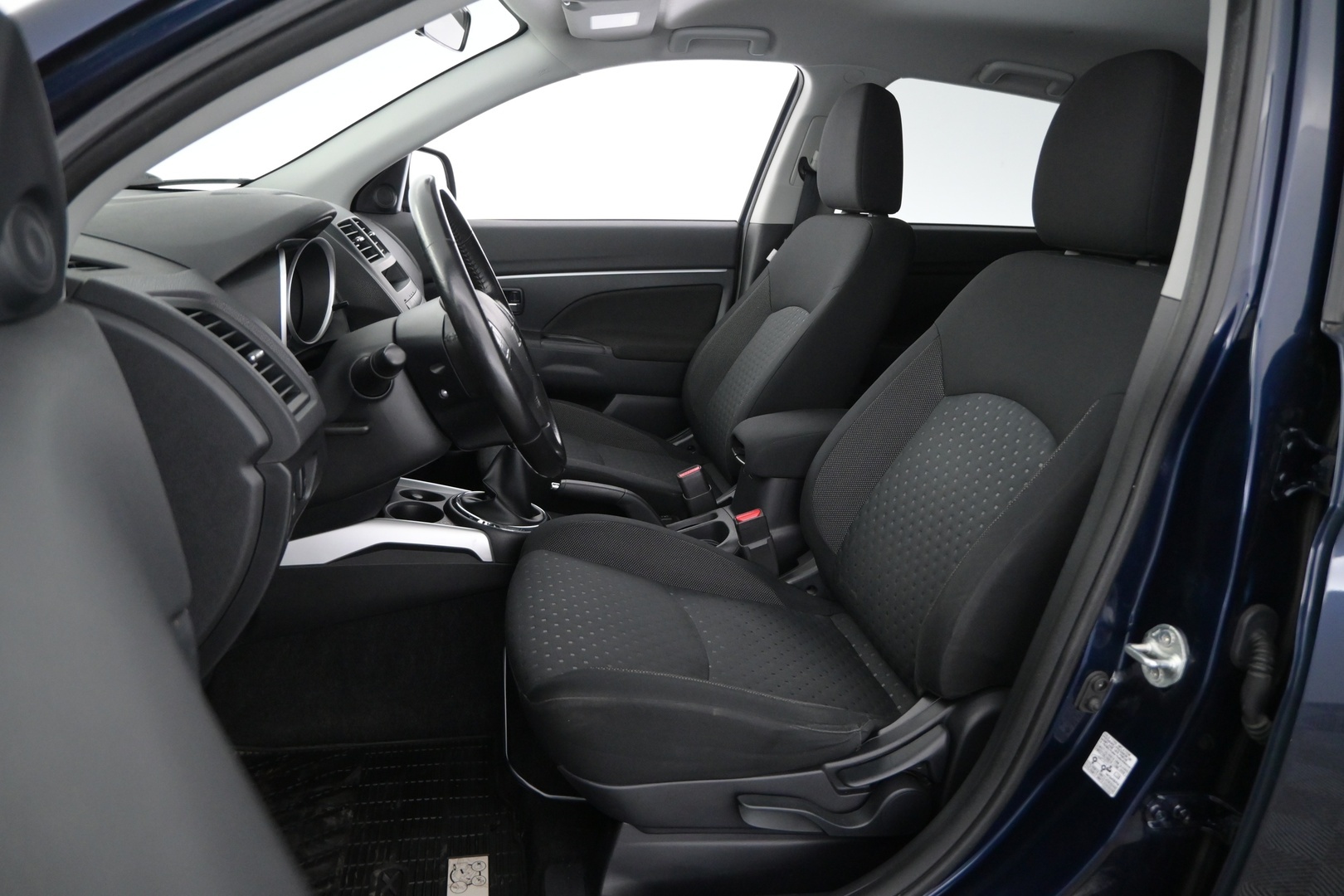 MITSUBISHI ASX 2011