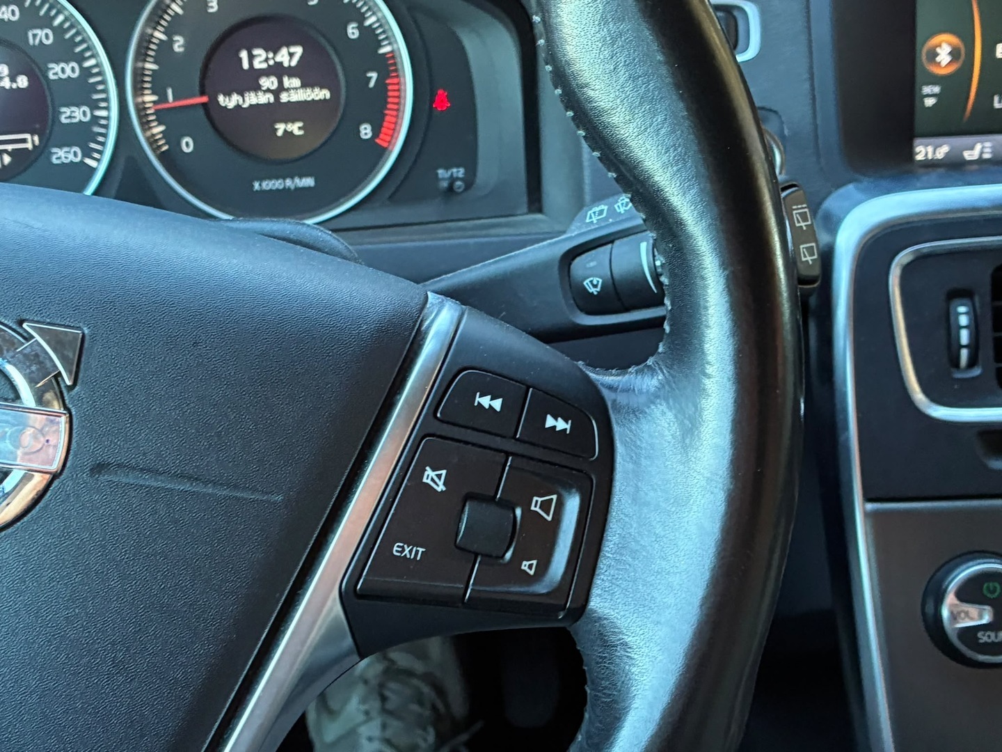 VOLVO V60 2012