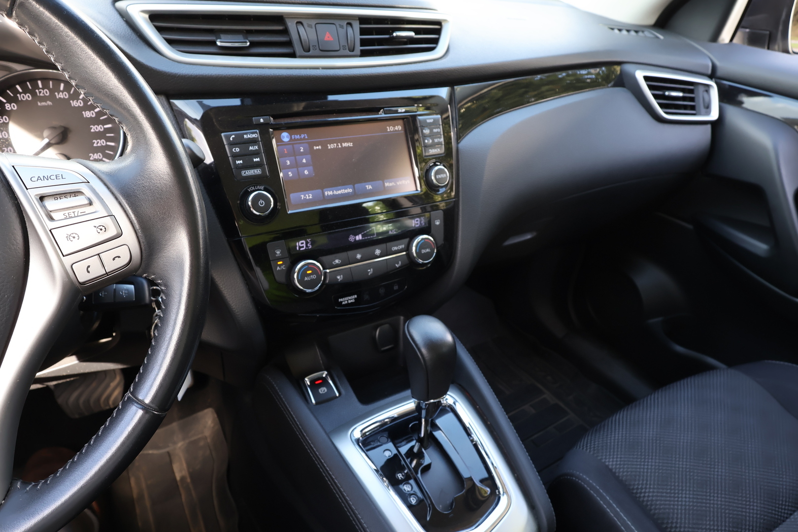 NISSAN Qashqai 2016