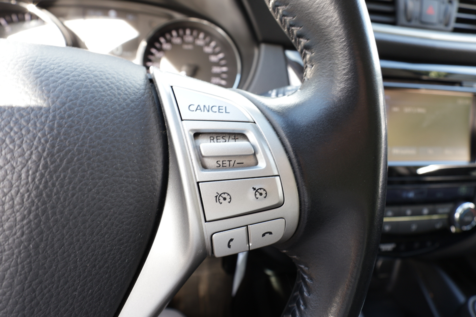 NISSAN Qashqai 2016