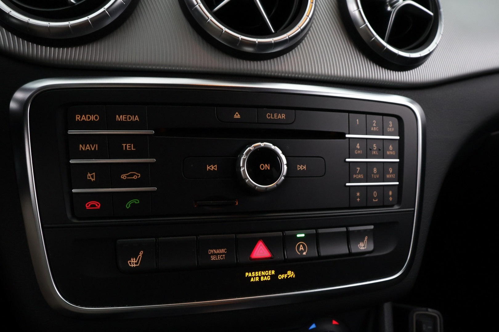 MERCEDES-BENZ CLA 2016