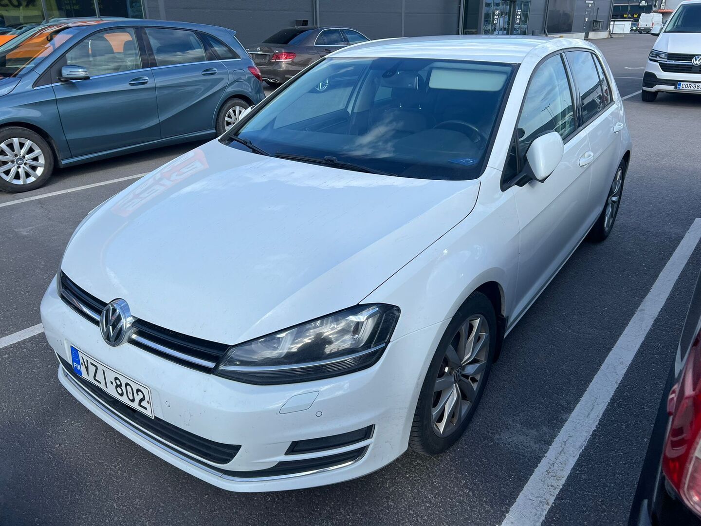 VOLKSWAGEN Golf 2013