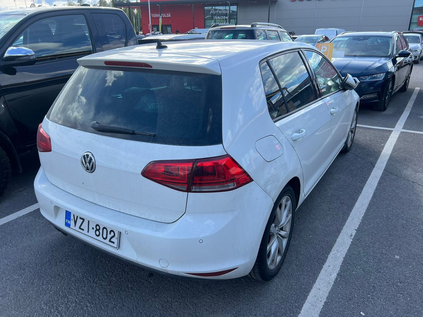 VOLKSWAGEN Golf 2013