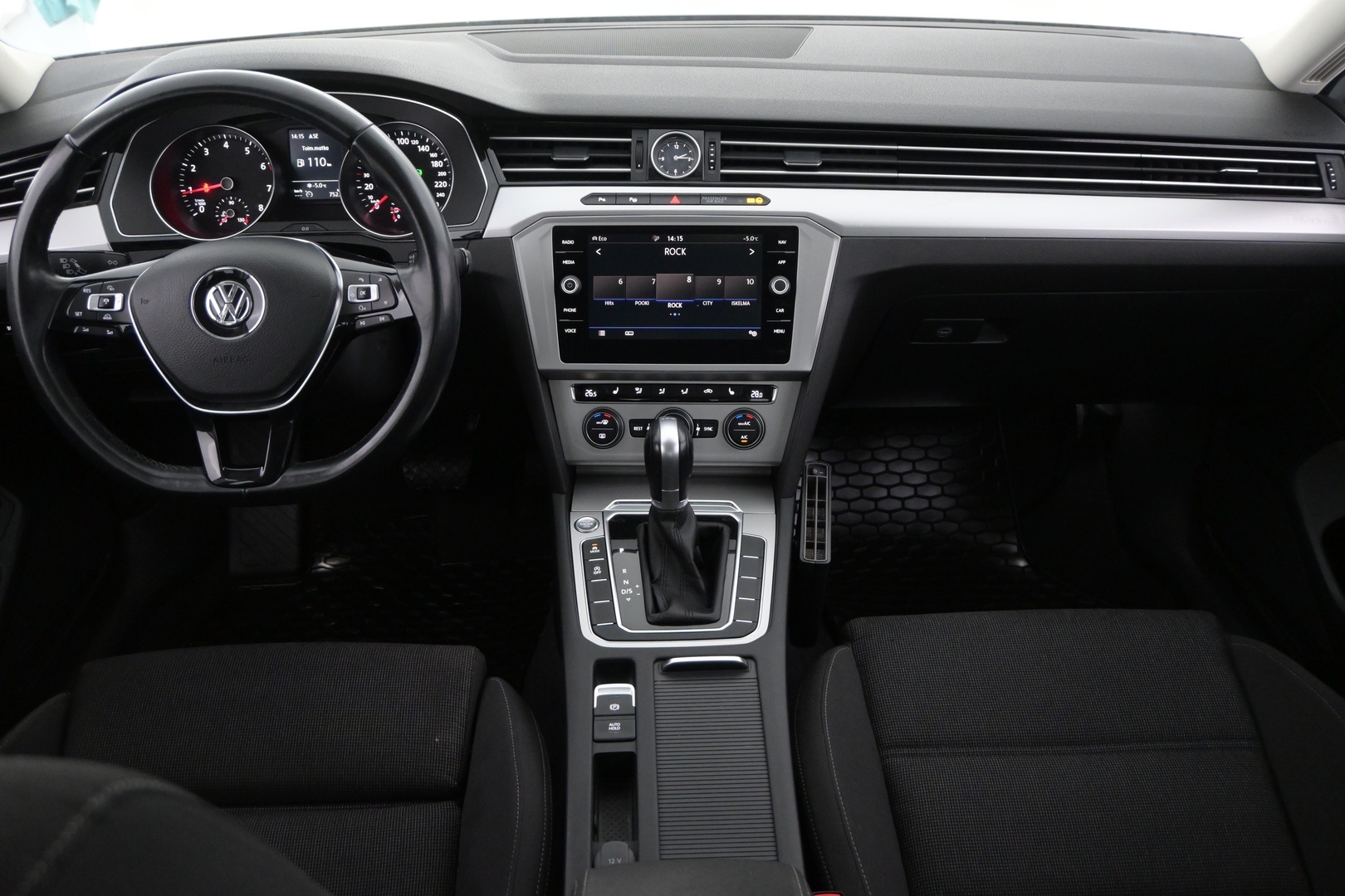 VOLKSWAGEN Passat 2018