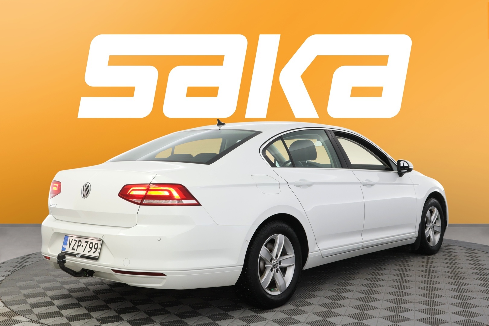 VOLKSWAGEN Passat 2018