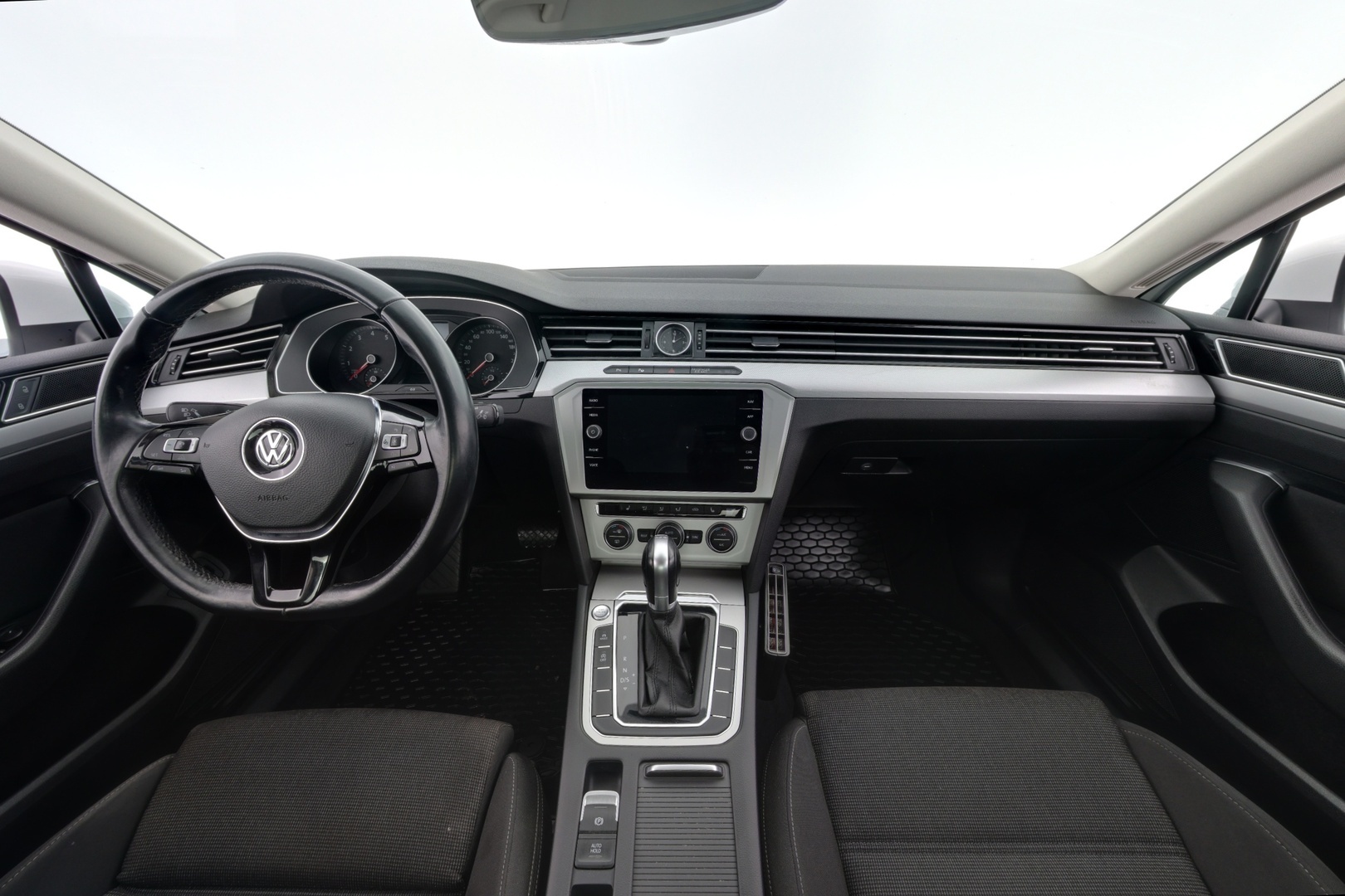 VOLKSWAGEN Passat 2018