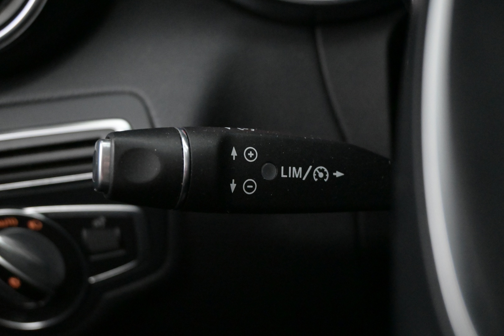 MERCEDES-BENZ C 2015