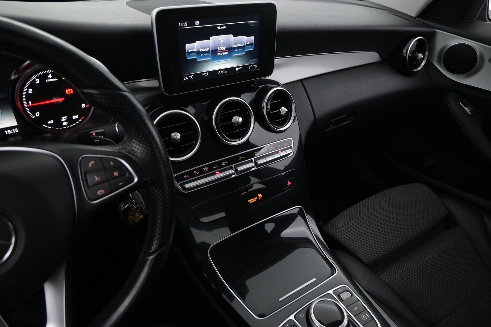 MERCEDES-BENZ C 2015