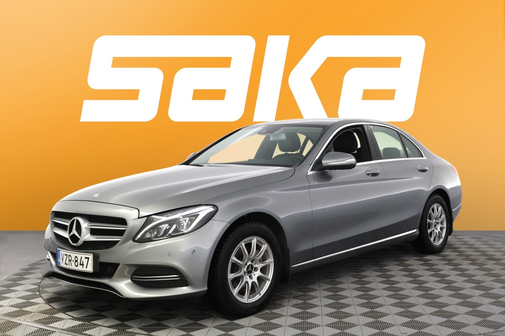 MERCEDES-BENZ C 2015