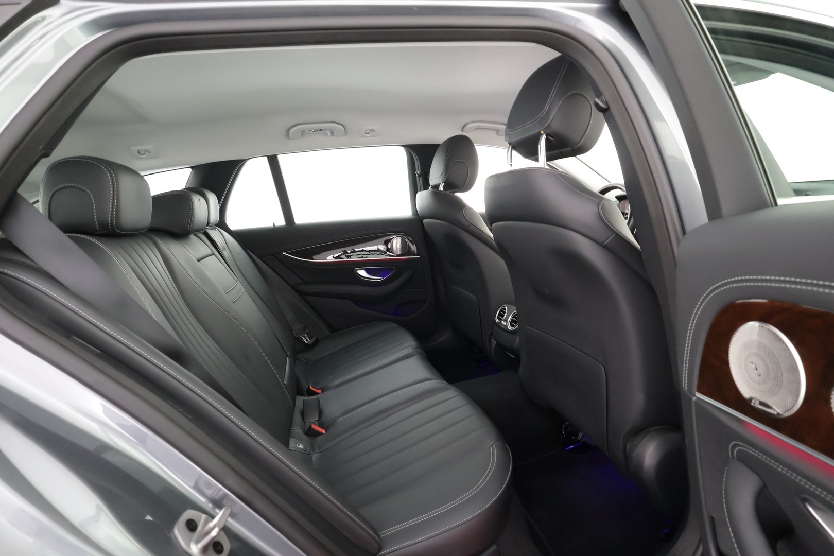 MERCEDES-BENZ E 2023