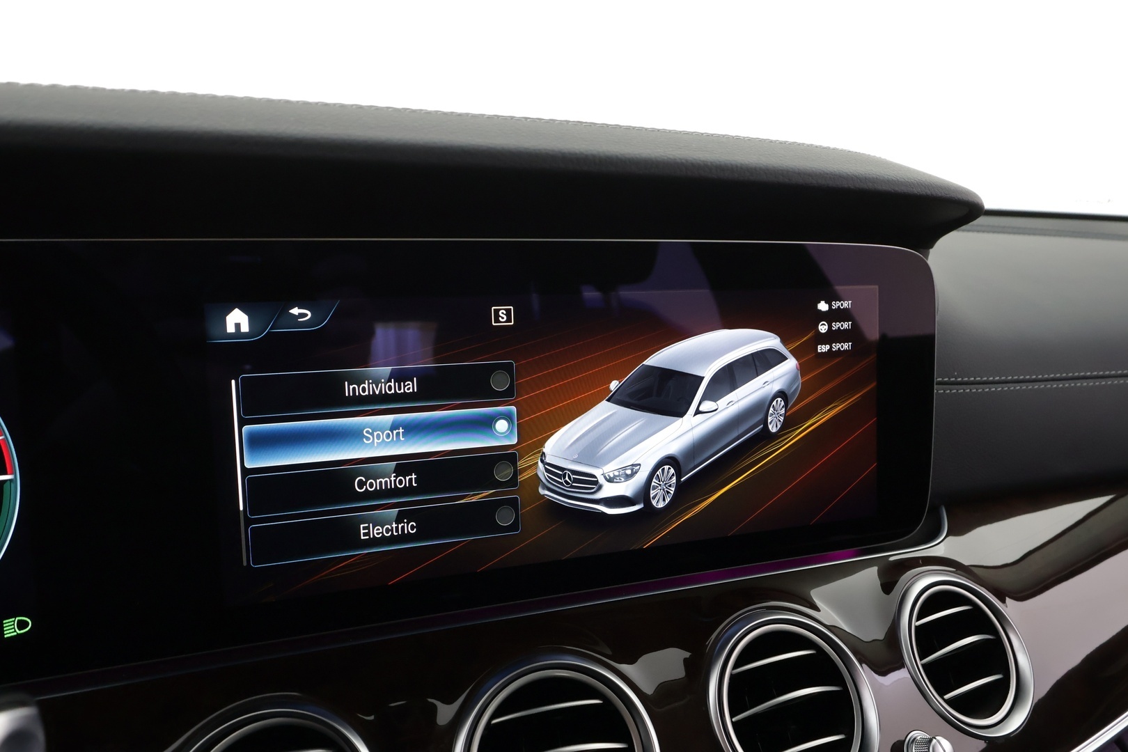 MERCEDES-BENZ E 2023