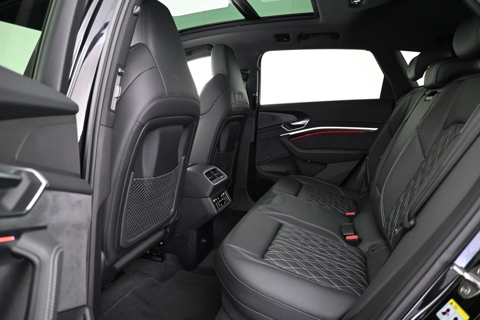 AUDI e-tron 2023