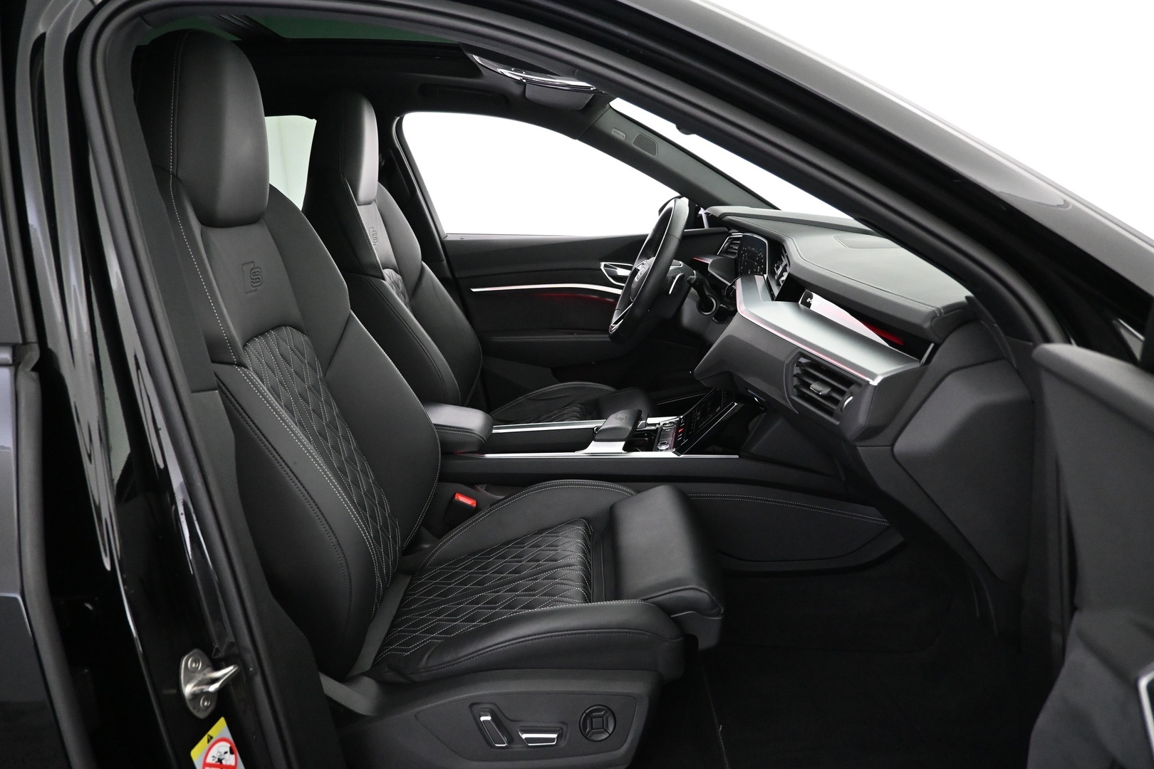 AUDI e-tron 2023