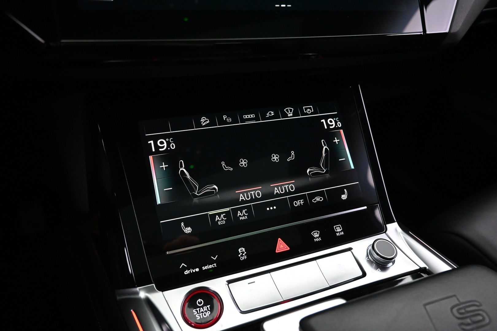 AUDI e-tron 2023