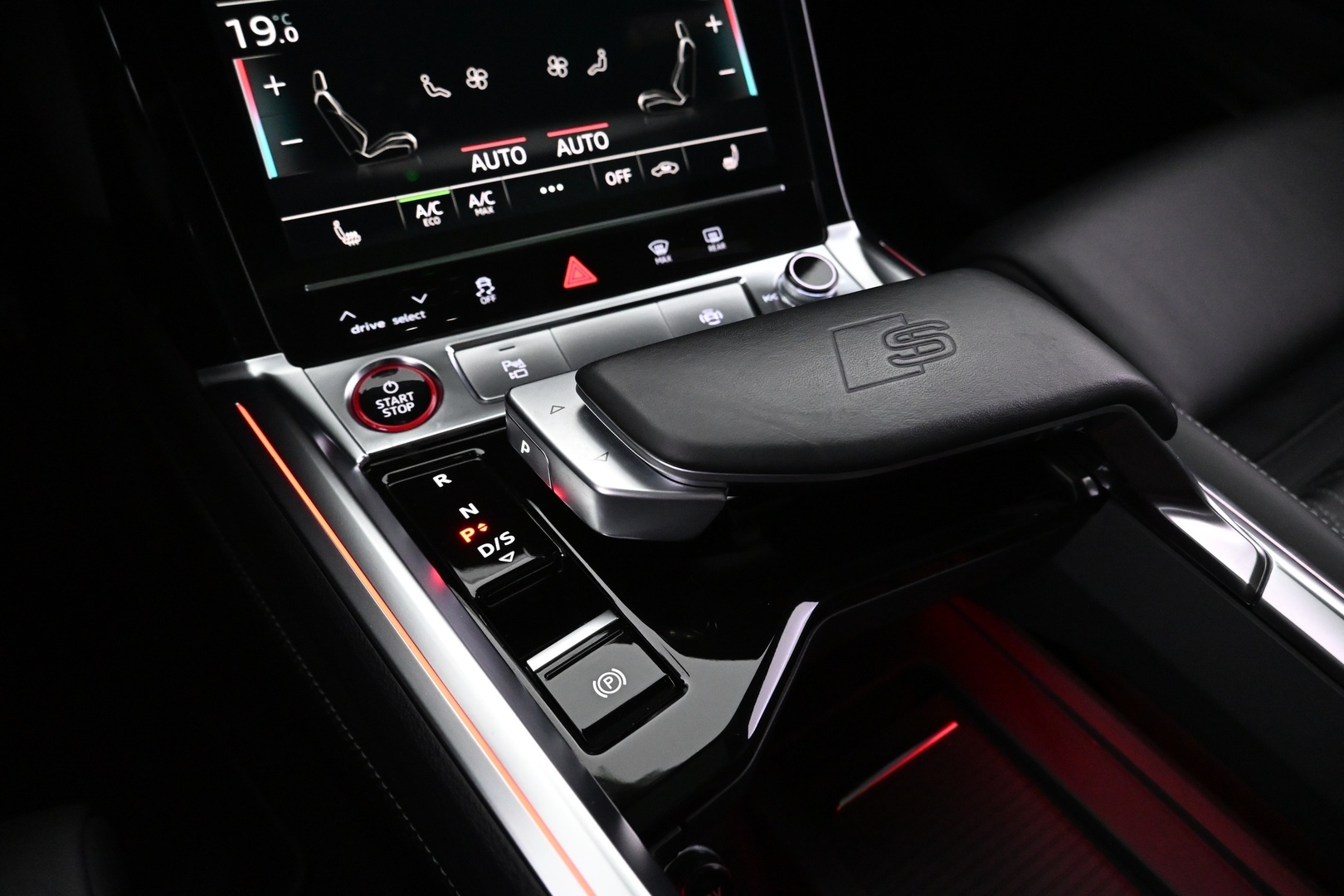 AUDI e-tron 2023