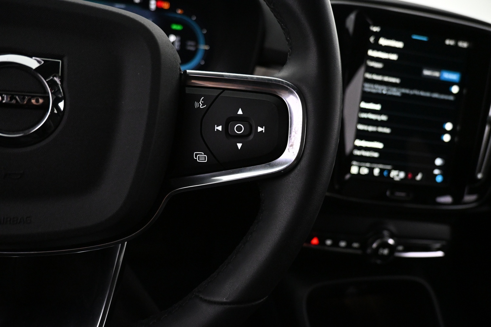 VOLVO C40 2022