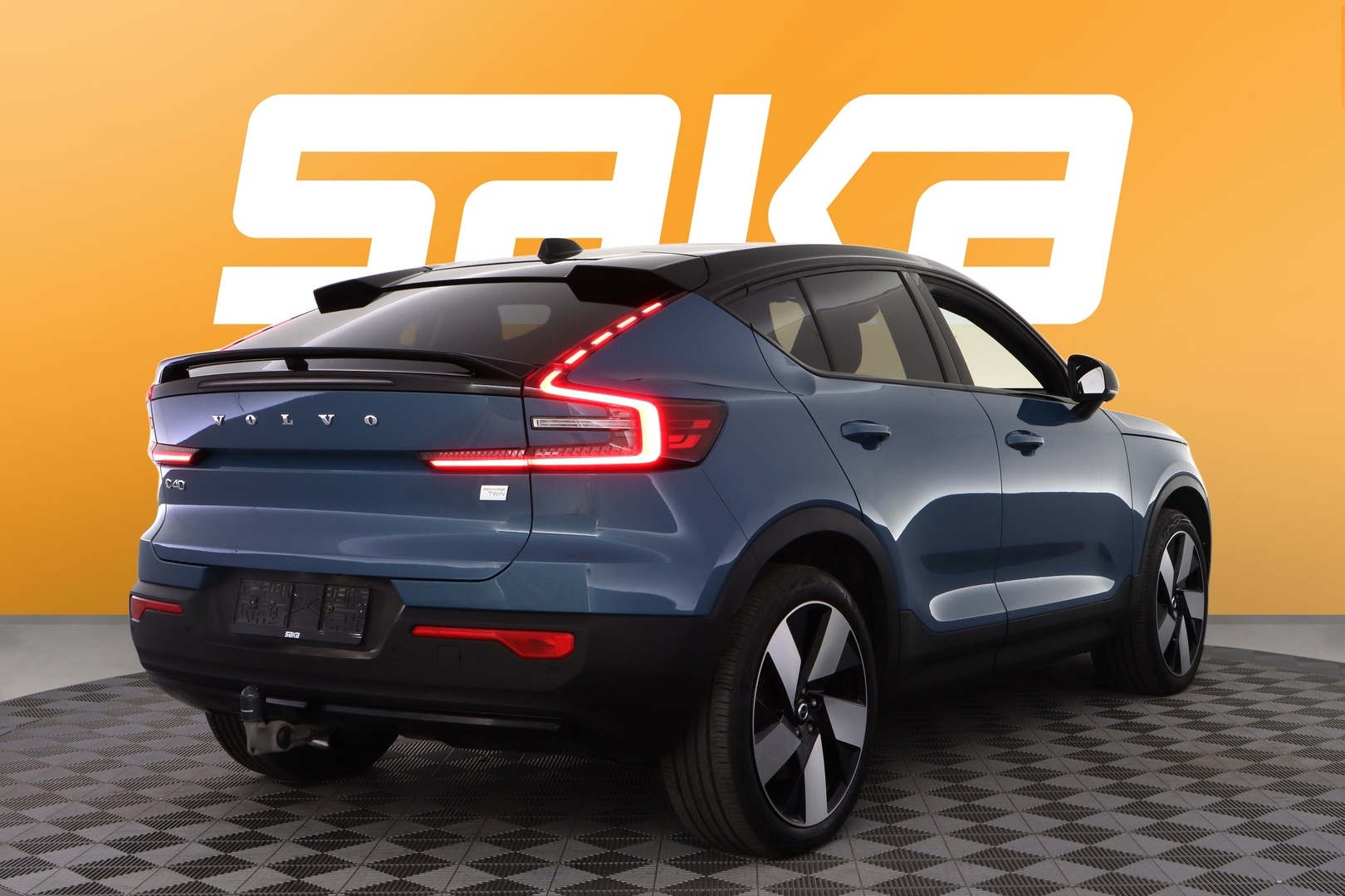 VOLVO C40 2022