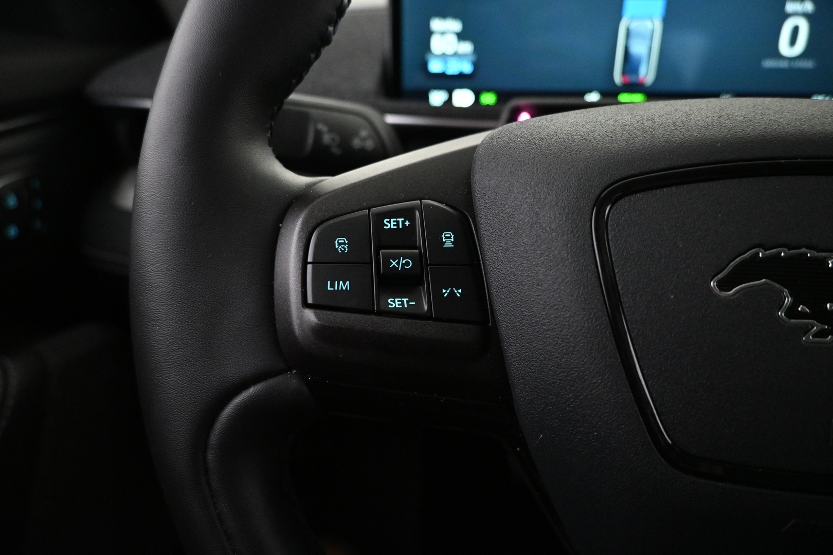 FORD Mustang Mach-E 2022