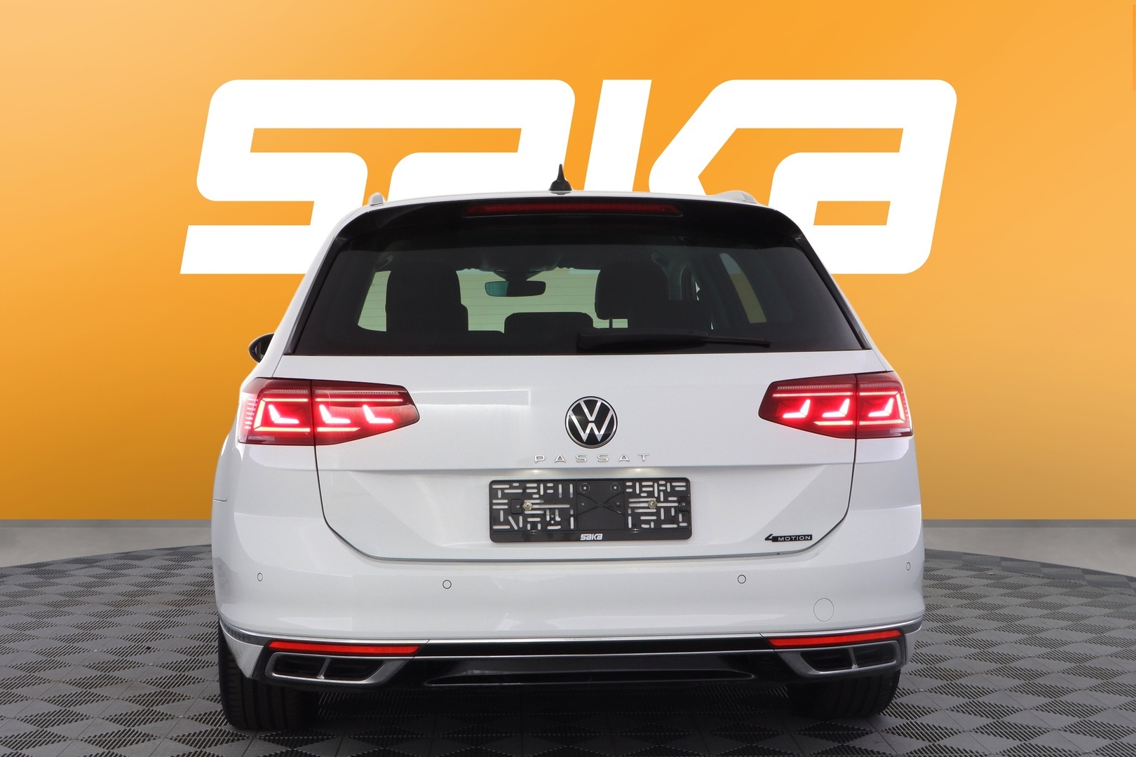 VOLKSWAGEN Passat 2023