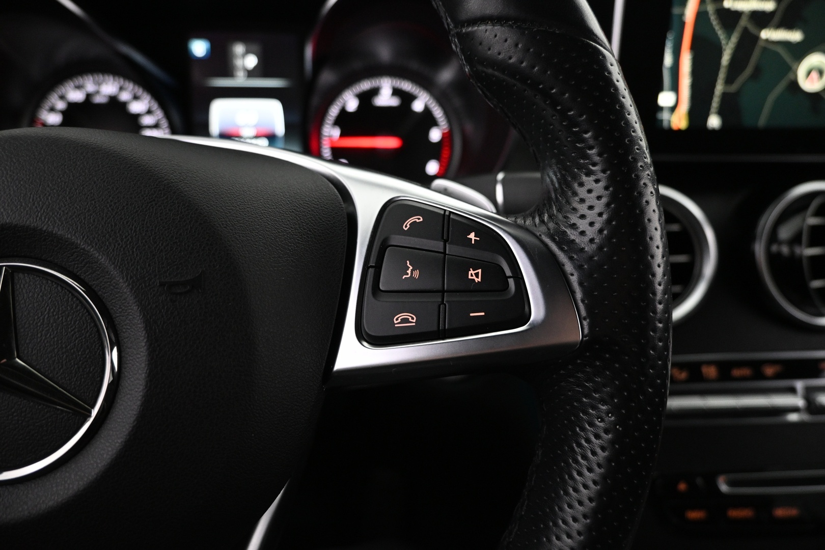 MERCEDES-BENZ GLC 2019