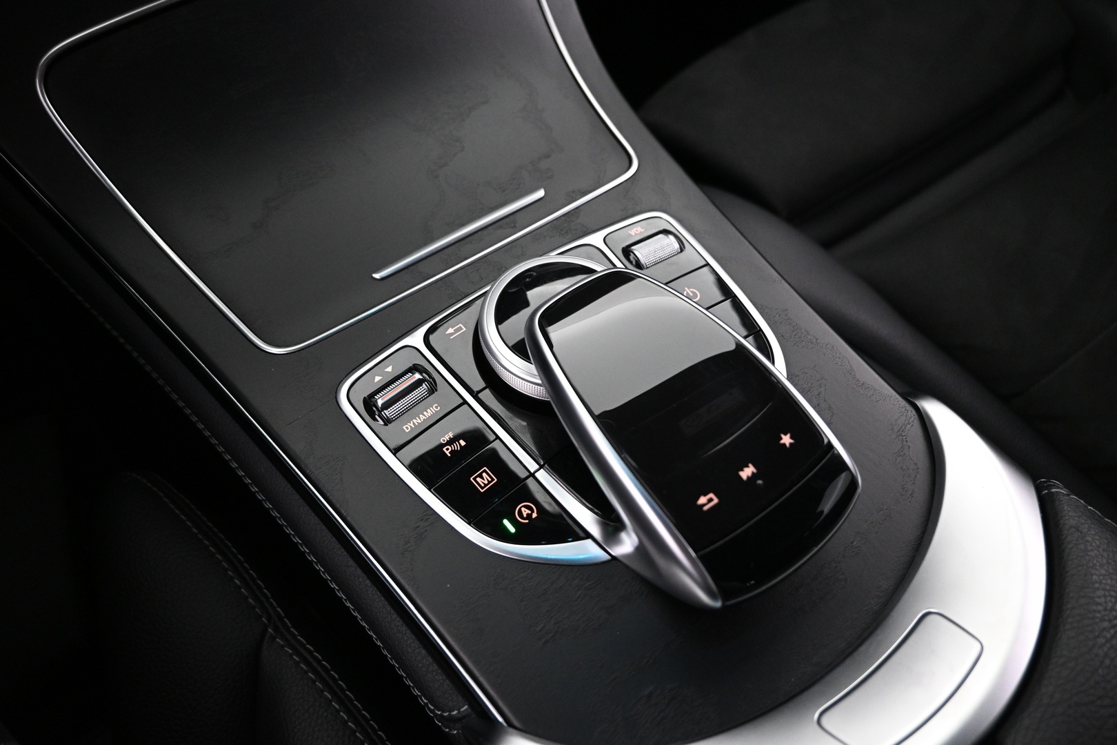 MERCEDES-BENZ GLC 2019