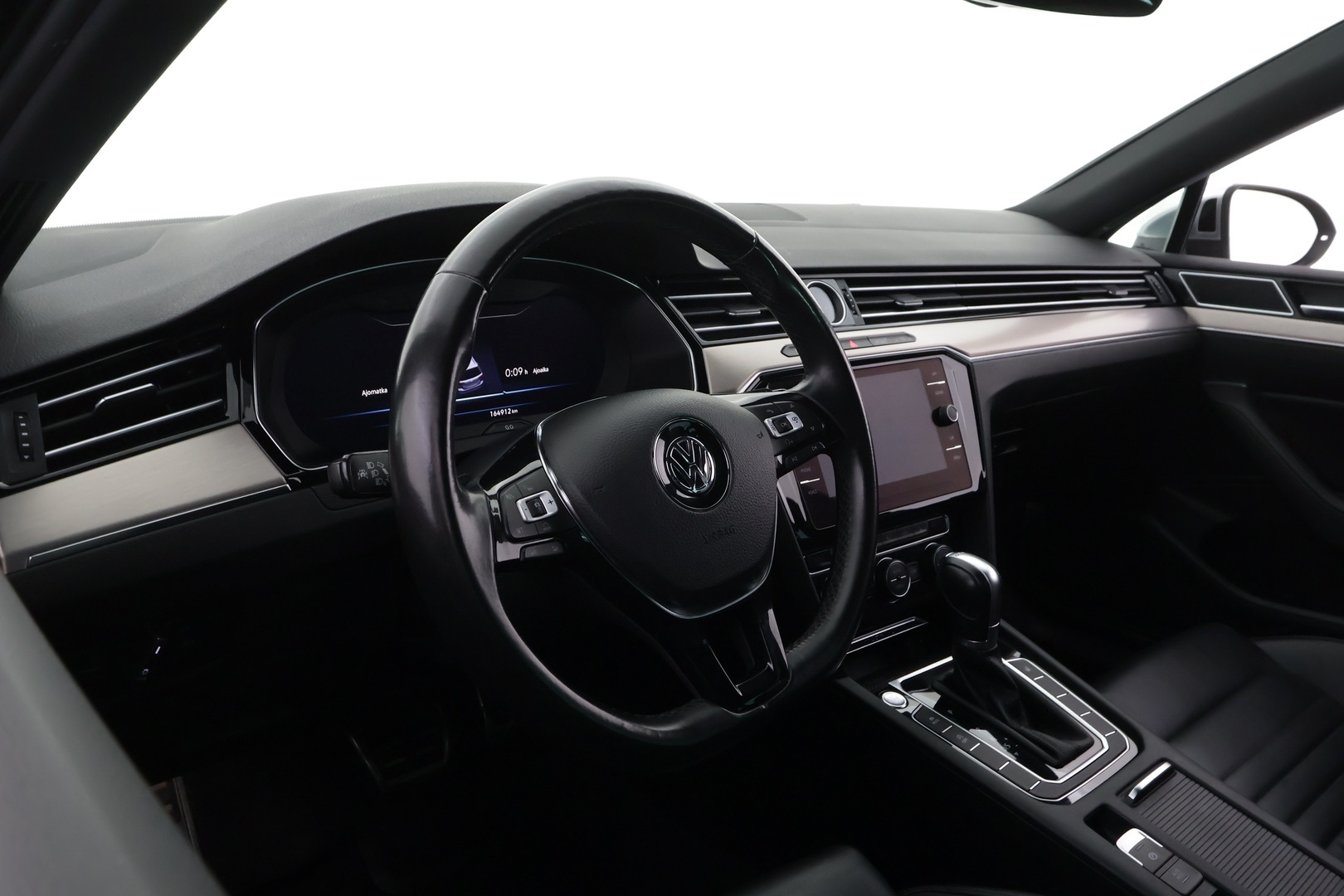VOLKSWAGEN Passat 2018