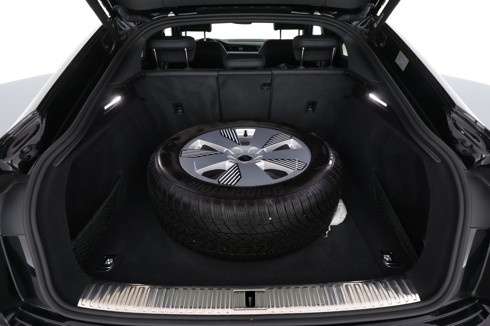 AUDI e-tron 2023