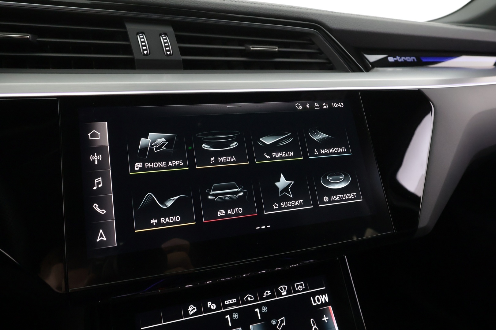 AUDI e-tron 2023