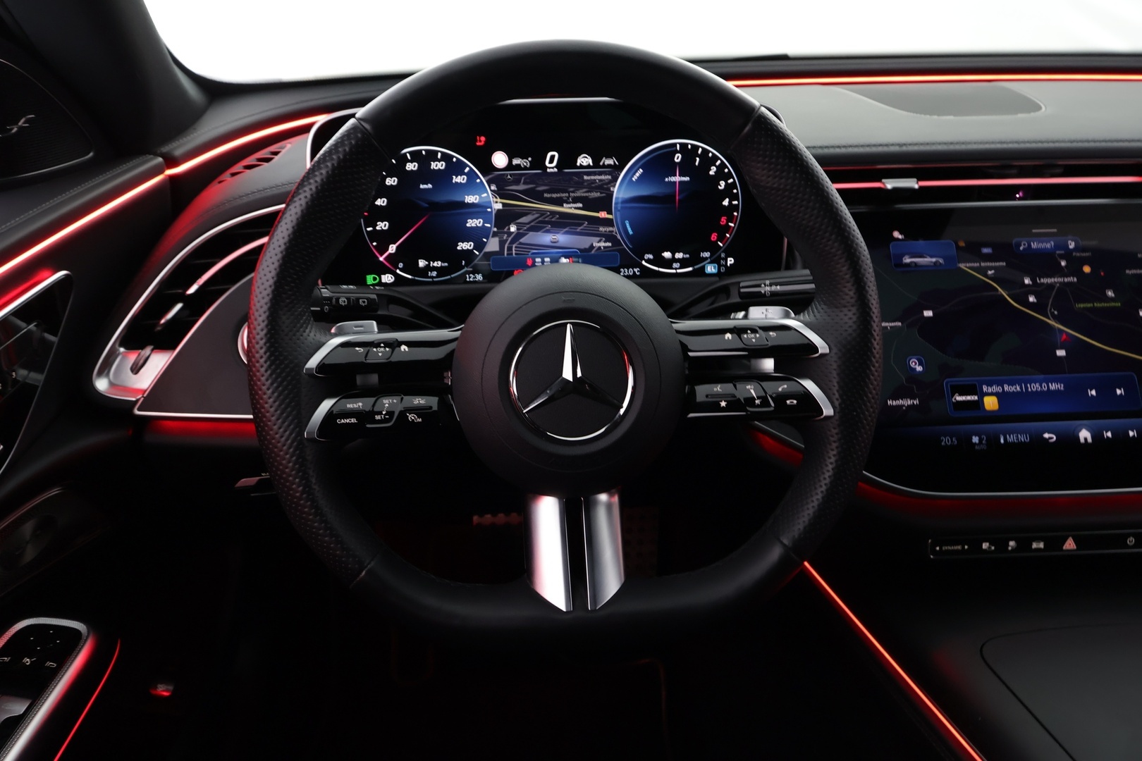 MERCEDES-BENZ E 2025