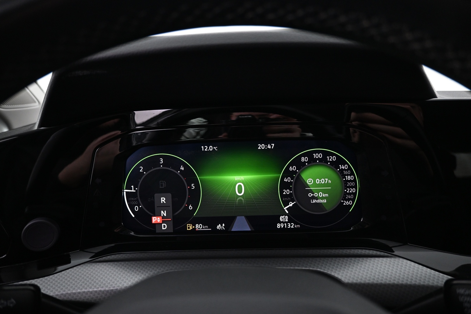 VOLKSWAGEN Golf 2023