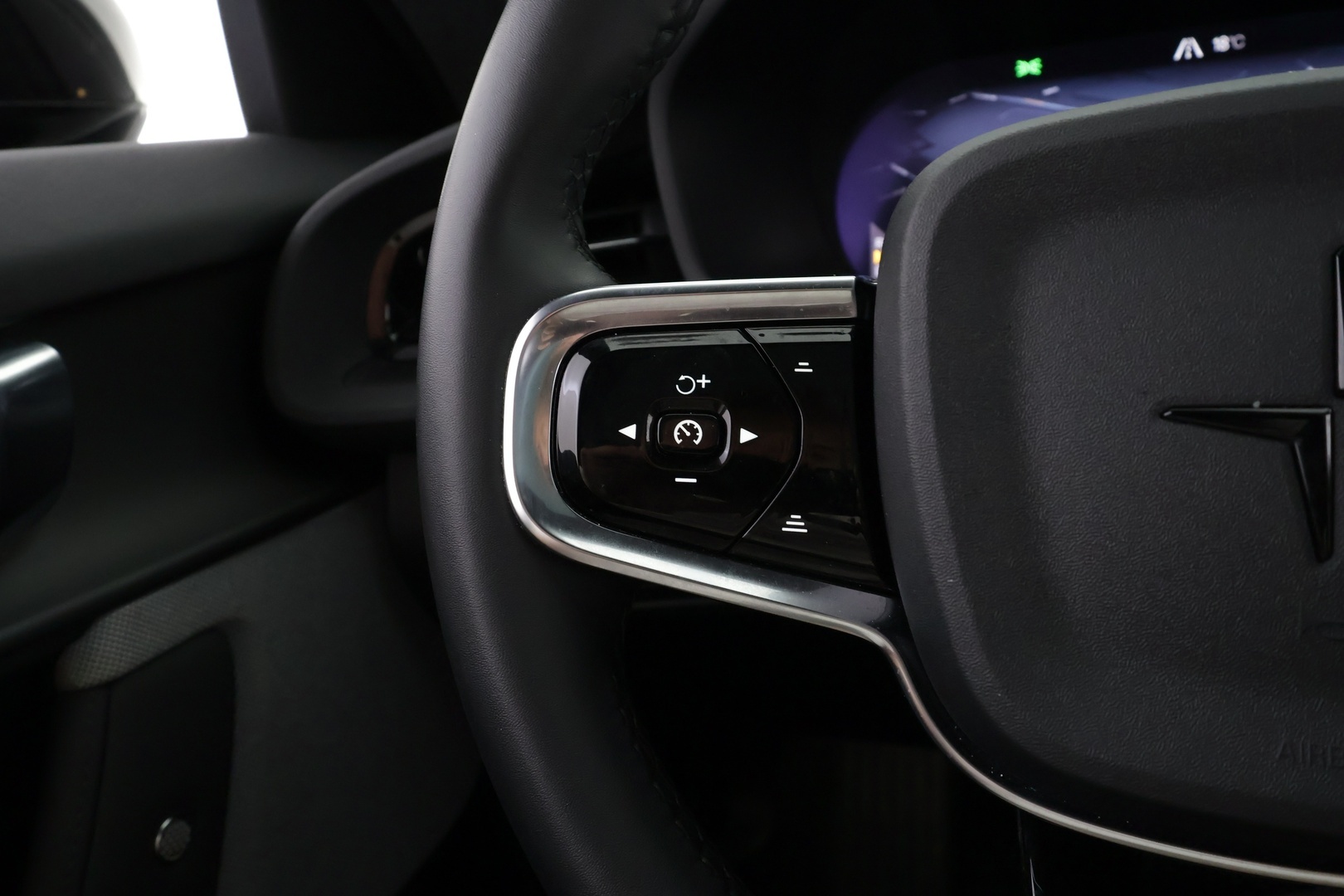 POLESTAR 2 2023